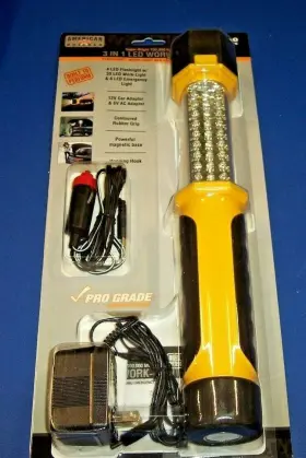 190501 American Builder Flashlight With Flashing Light And Magnetic Base