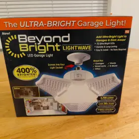 22085 As Seen On Tv Beyond Bright Led Garage Light. 3700 Lumens 72 Ultra Leds