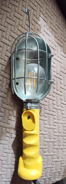 Baysl-425 Bayco Sl-425 45w Led Work Light 25 Foot Cord And Metal Guard Yellow