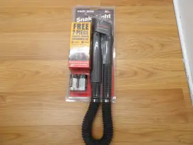 Black Decker 050875508095 And Snake Light - The Flexiblehand Free Flashlight With Screwdrivers