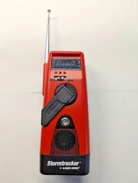 Wdr5b Black Decker 885911025676 And Rechargeable Weather Radio Flashlight Cell Phone Charger