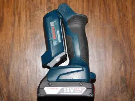 Gli18v-300n Bosch Gli18v-300 Work Light 18v Li-ion Led Adjustable Area