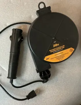 05360 Ccp 20ft Retractable Cord Reel Incandescent Worklight Corded Black