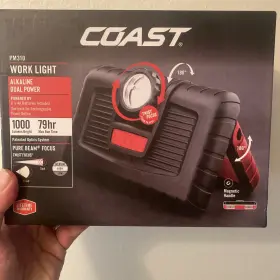 30363 Coast 1000 Lm Led Dual Power Stand H Or Scissor Work Light With Magnet