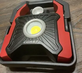 Wlr2 Coast 2000 Lumen Rechargeable Duel Power With Tri Beam 360 Swivel Twist Focus