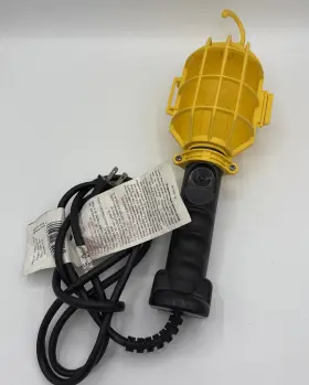 Commercial Electric 017398234061 Incandescent Work Light Plug In Heavy Duty 6 Cord. No Bulb. Tested