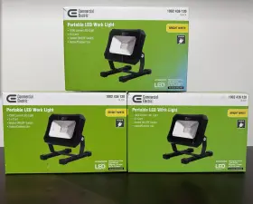 100243620 Commercial Electric 956117200960 Lot Of 3 Portable Led Work Light 1000 Lumens
