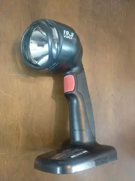 315.113913 Craftsman 19.2v Worklight With Swivel Head Flashlight Tool Only - Tested