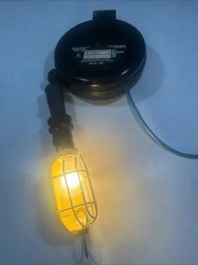 34-73943 Craftsman 30 Retractable Cord Reel Work Light With Built In Circuit Breaker 7394b