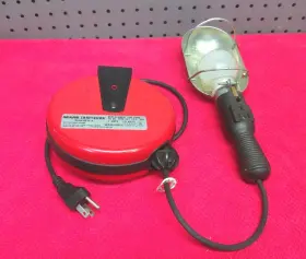 83914 Craftsman 63914 Work Light With 20ft Retractable Cord Model 110v 7 Amps
