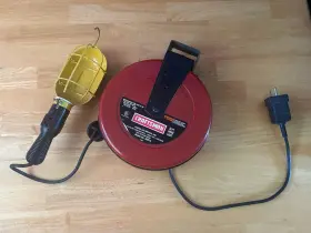 83913 Craftsman Vintage Sears Retractable 30 Ft Work Light- Model #