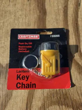 93055 Craftsman Nos Vintage Tools Yellow Lantern Key Chain Mini Light Sealed