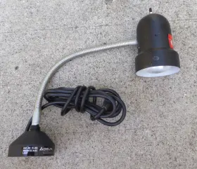 25-869 Delta Magnetic Base Shop Lamp Model Flexible Neck