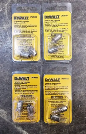 Dw9083 Dewalt 028875090834 Lot Of 4 Oem 18v Bulb Replacement Flashlight 8 Bulbs