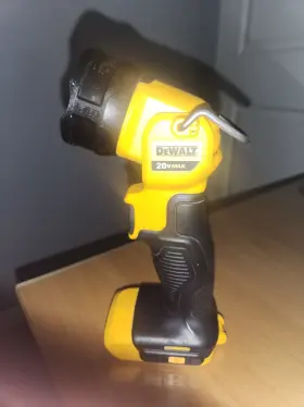 Dcl040r Dewalt 20v Max Cordless Led Work Light Tool Only Does Not