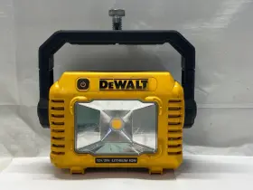 Tdw034438 Dewalt Dcl077 12v/20v Max Led Work Light Compact With 360 Degree Rota