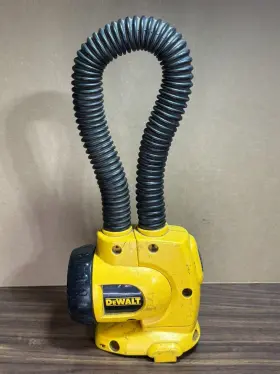Dw918 Dewalt 14v Flashlight Tool Only Tested And Working Free Shipping