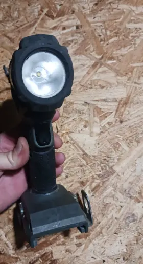 Fx5111 Flex 24-volt Lithium 300-lumen Led Worklight Tool Only/no Battery