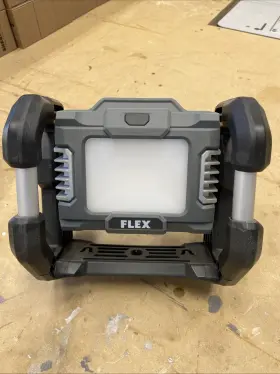 Fx5131-z Flex 24-volt Cordless Led Flood Light 2000 Lumens Bare Tool