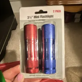63600 Harbor Freight Tools 3.5 Inch Mini Flashlight 2 Pack Red And Blue Aluminum 70 Lumens