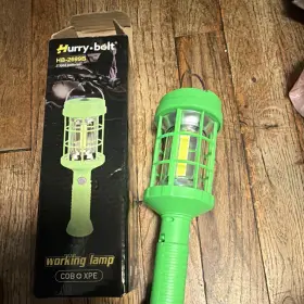 Hurry-bolt Hb-2699b Hurry-bolt Led Cordless Worklight Green Hanging 3xaaa