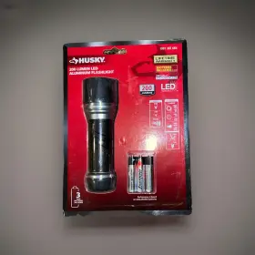 1000840008 Husky New 200 Lumen Led Aluminum Flashlight Us Seller 3 Modes Strobe