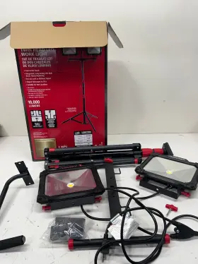 1003989701 Husky 10 000-lumen Twin-head Led Work Light Used