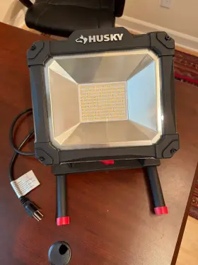 1006374596 Husky Portable Worklight With Stand - Black 2 Light Setting Adjustable