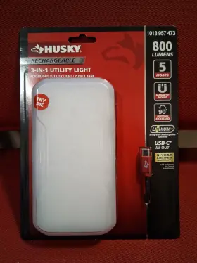 1013 Husky 820909916413 800 Lumen Rechargeable Work Light 10 000mah Power Bank New