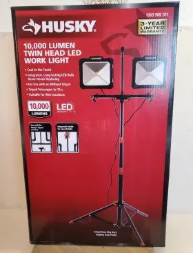 Husky 956117201431 Husky- 10 000-lumen - Twin-head Led Work Light Brand New