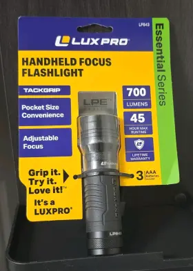 Lp843 Luxpro Handheld Adjustable Focus Led Flashlight 707 Lumens 3 Aaa Black