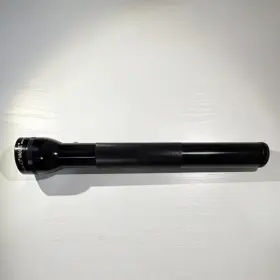 D400s136725 Mag-lite Aluminum Black Handheld Cordless Incandescent Flashlight