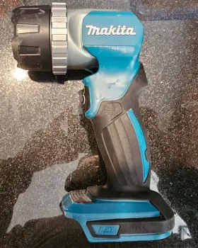 Dml808 Makita 088381853118 18 Volt Cordless Led Flashlight 190 Lumens