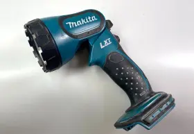 Bml185 Makita Blm185 Worklight - 18v Lxt Lithium-ion Xenon Flashlight