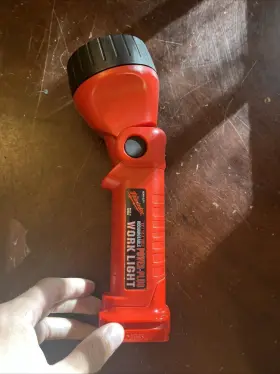 50-24-0170 Milwaukee 045242184972 12/14.4 Volt Power-plus Work Light Heavy Duty. P22