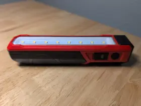 2112-20 Milwaukee Cordless Redlithium Usb Pocket Flood Light 445 Lumens