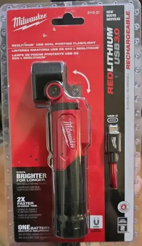 2113-21 Milwaukee 1 -2105 Usb-c Pivoting Flashlight Rechargeable