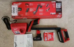 2126-21xc Milwaukee Mint M12 Underbody Light Kit Tool Battery Charger