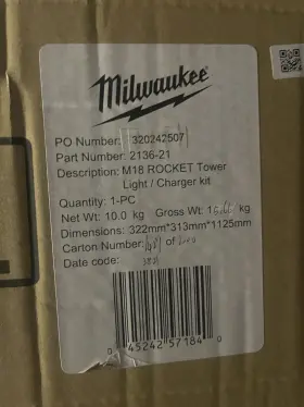 2136-21 Milwaukee M18 Rocket Tower Light/charger Kit