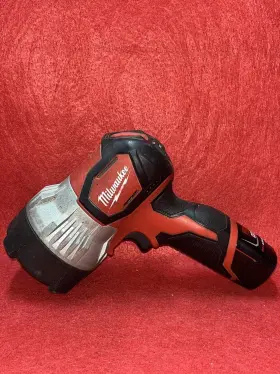 2353-20 Milwaukee M12 Led Spotlight With Battery