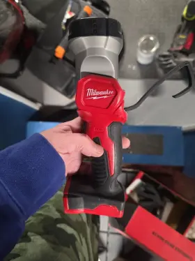 2365-80 Milwaukee 236580 M18 Flood Light Red