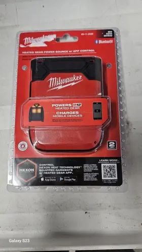 48-11-2330 Milwaukee 32569 Heated Gear Power Source With App Control