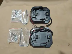 2123utility Milwaukee 49-16-2123p Remote Control Search Light 2 Bases Only