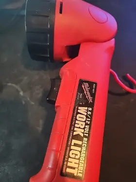 49-24-0150 Milwaukee 12v Work Light - No Battery Durable Red Great Condition