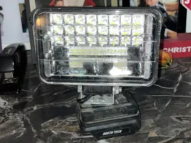 241-9909 North Tech 18-volt Cordless Led Work Light Kit