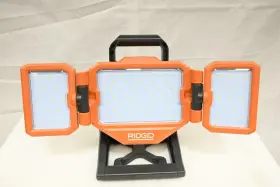 R8698 Ridgid 18v Hybrid Led Panel Light