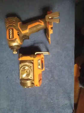 R886034 Ridgid 18v R86034 Impact Driver And R8691 Led Work Light Bare Tools Only