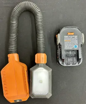 R8692 Ridgid R8962 18v Cordless Led Dual Mode Spotlight Area Light Worklight With Battery