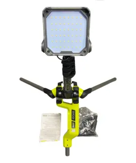P782 Ryobi 033287192991 18-volt One Cordless Hybrid Tripod Stand Light Tool Only