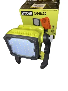 Pcl630b Ryobi Floodlight 18v 360 Degree Rotating Head Led Cordless Green Tool-only